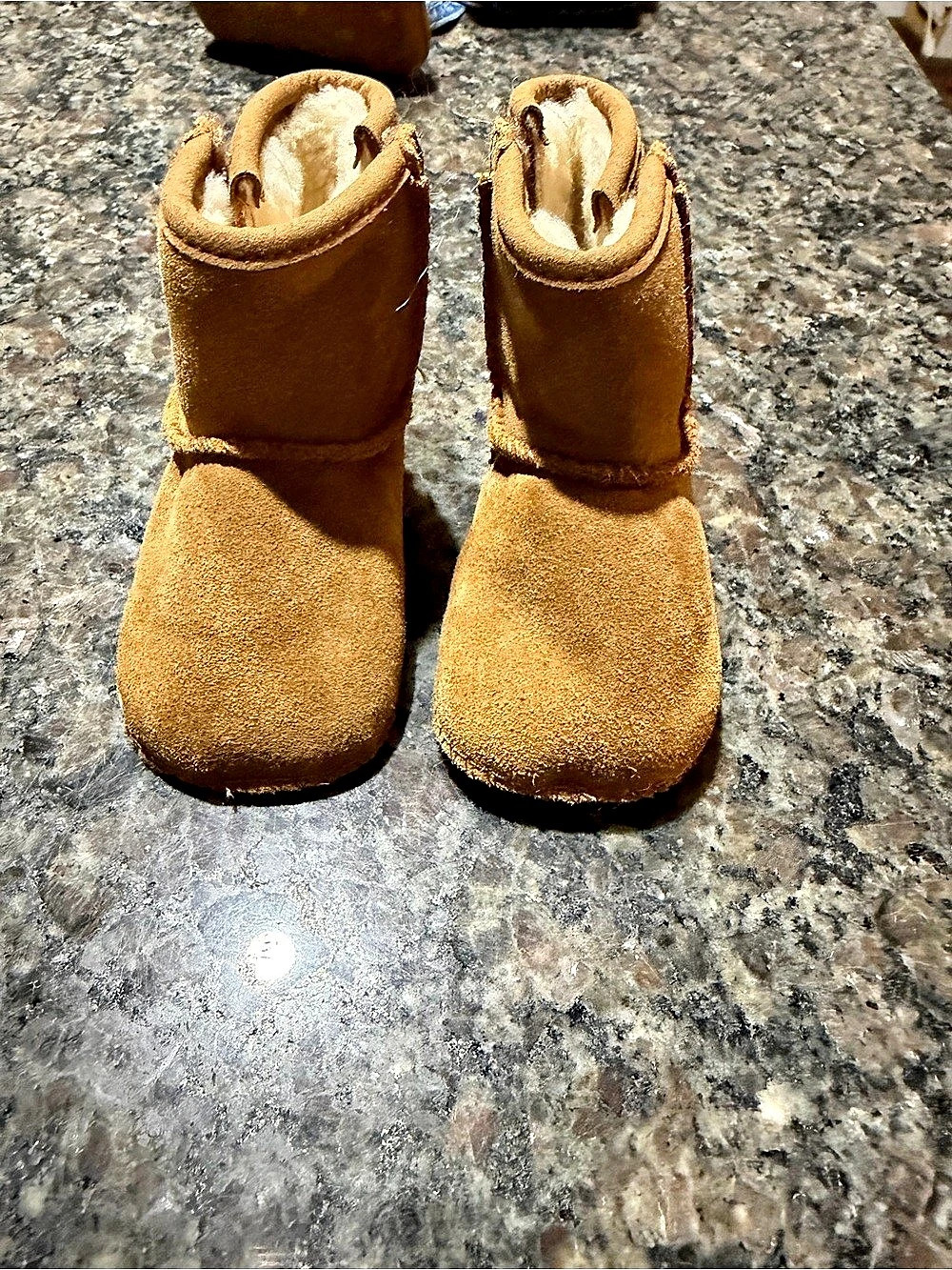 UGG Baby Classic Boot Baby US 0/1 Brown Boots